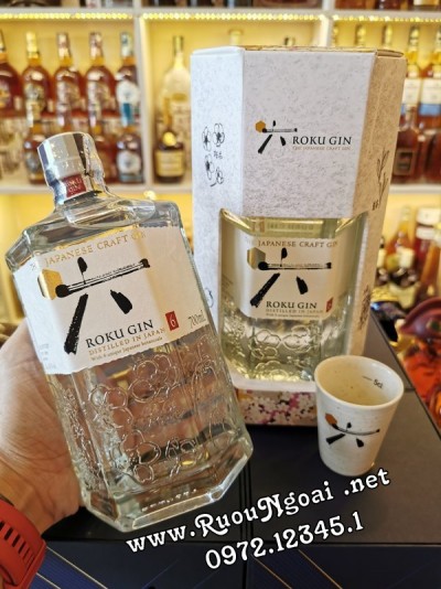 Rượu Gin Roku